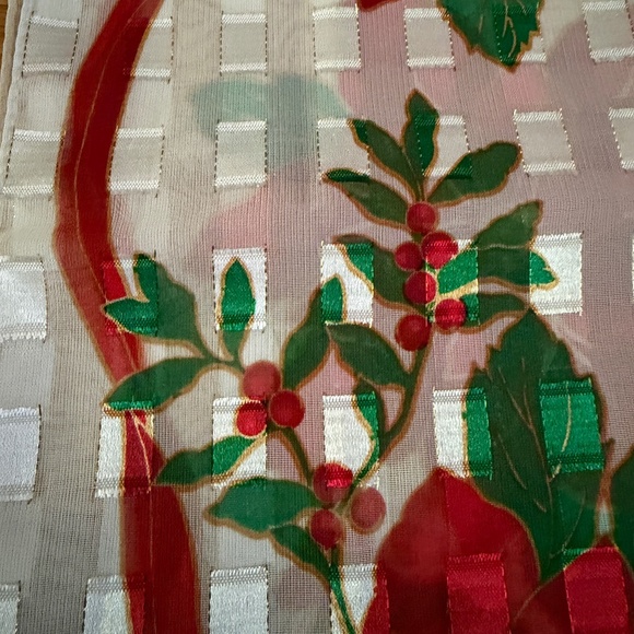 Christmas Poinsettia Scarf Rectangular Made in Korea 57.5"L X 13"W - Picture 10 of 15
